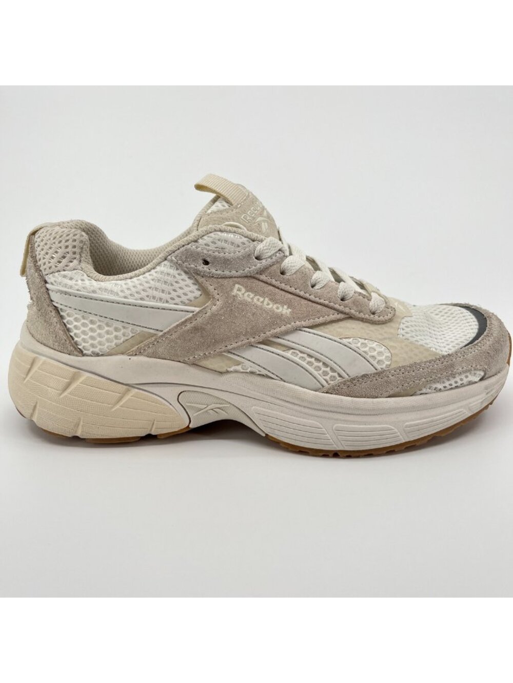 Reebok Chaos Womens Size 8.5 Beige Tan Athletic Running Walking Shoes Sneakers